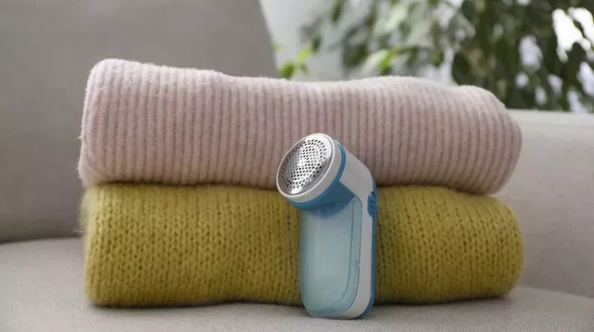 20 Tips to prevent and remove lint and pilling from clothing