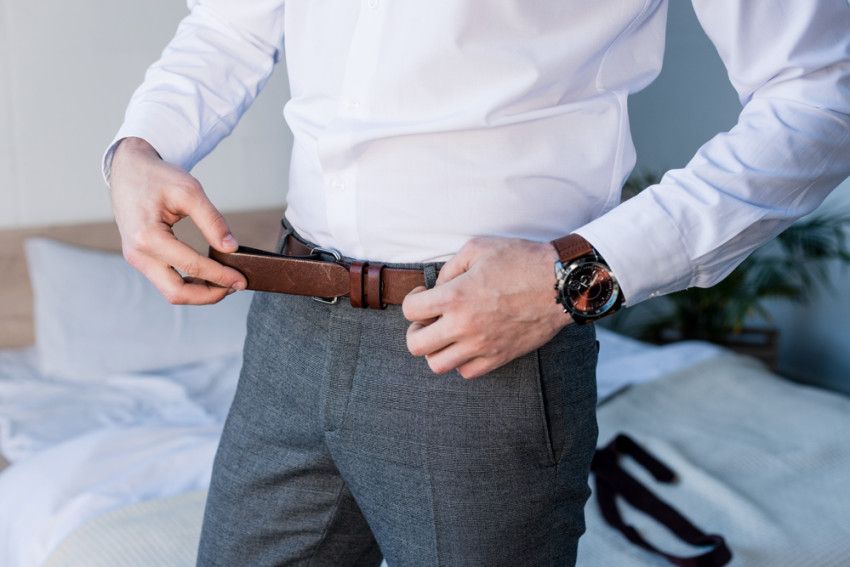 How to combine a cognac belt?