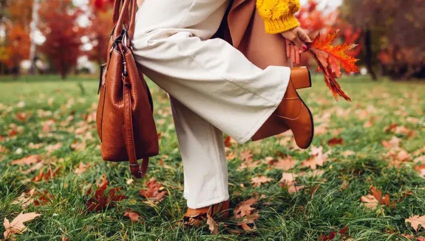 How to wear flared jeans?