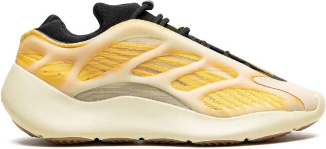 Adidas Yeezy 700 V3 "Mono Safflower" sneakers White