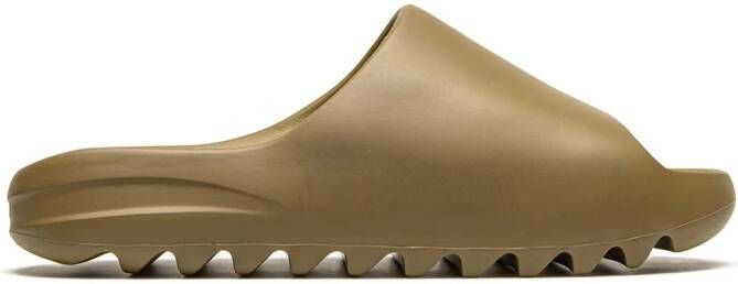Adidas Yeezy "Core" slides Green