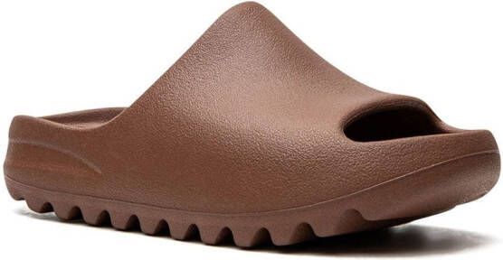 Adidas Yeezy Kids Yeezy "Flax" slides Brown