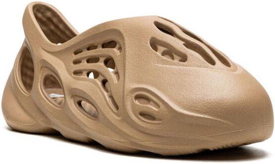 Adidas Yeezy Kids Yeezy Foam Runner "Mist" sneakers Brown