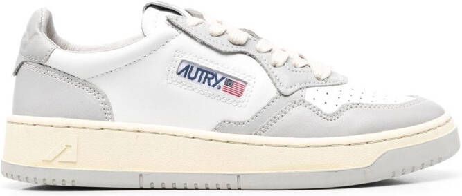 Autry low-top lace-up sneakers White