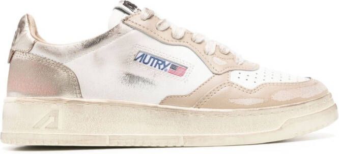 Autry Medalist distressed leather sneakers White