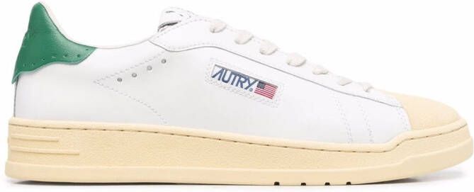 Autry Medalist low-top sneakers White