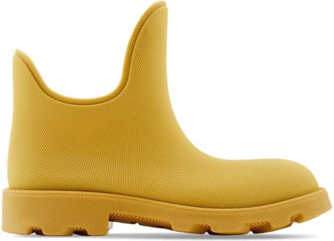 Burberry pebbled rubber rainboots Yellow