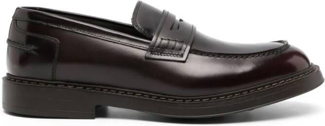 Doucal's high-shine leather loafers Red