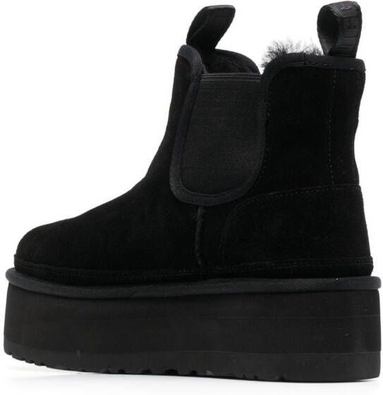 UGG Classic Mini platform Chelsea boots Black