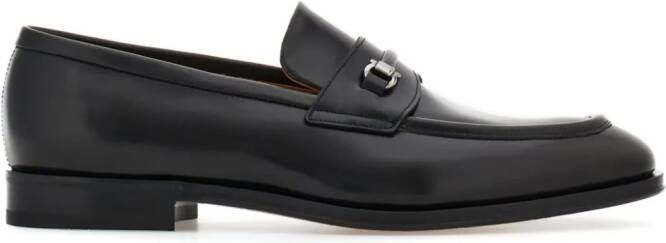 Ferragamo Gancini-details leather loafers Black