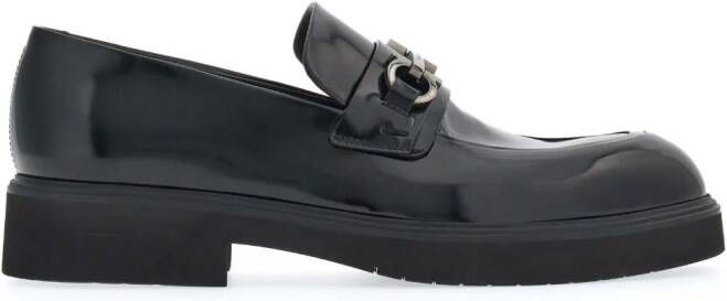 Ferragamo Gancini-ornament leather loafers Black