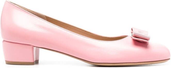 Ferragamo Vara bow-detail 40mm pumps Pink