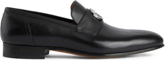 Gucci logo plaque loafers Black