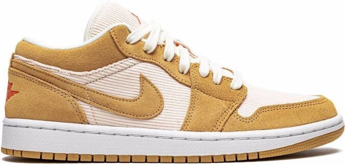 Jordan Air 1 Low SE "Corduroy & Suede" sneakers Orange