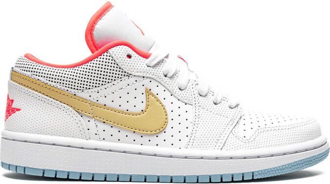 Jordan Air 1 Low SE "White Sesame Flash Crimson" sneakers