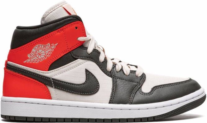 Jordan Air 1 Mid SE "Newsprint" sneakers Black