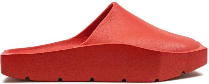 Jordan Hex "Triple Red" mules