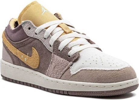 Jordan Kids Jordan 1 Low SE Craft "Taupe Haze" sneakers Neutrals