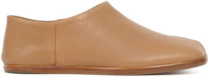 Maison Margiela Tabi leather babouche shoes Brown