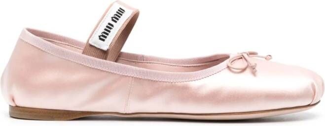 Miu logo-patch satin ballet flats Pink
