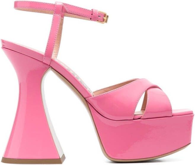 Moschino patent leather platform sandals Pink