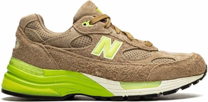 New Balance x Concepts 992 "Low Hanging Fruit Special Box" sneakers Brown - Picture 2