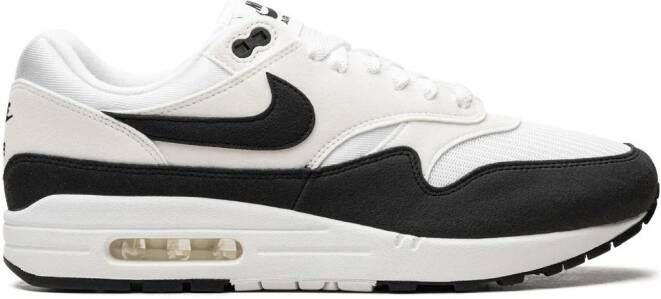 Nike Dunk Low LX NBHD "Light Smoke Grey" sneakers