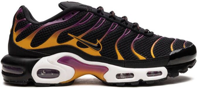 Nike Air Max Plus "Black University Gold Viotech" sneakers - Picture 4