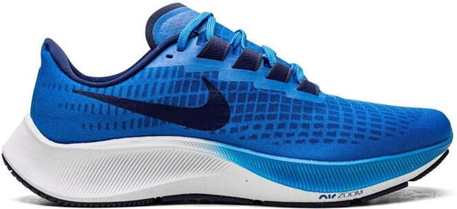 Nike Kyrie Flytrap V "Black Cool Grey Wolf Grey University Red" sneakers - Picture 17