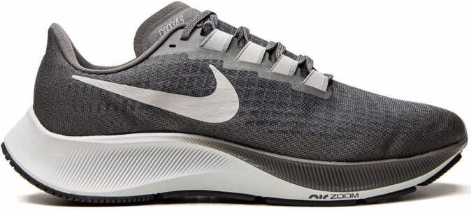 Nike Air Zoom Pegasus 37 "Iron Grey Light Smoke Grey" sneakers