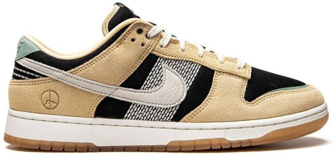 Nike Dunk Low SE "Rooted In Peace" sneakers Neutrals