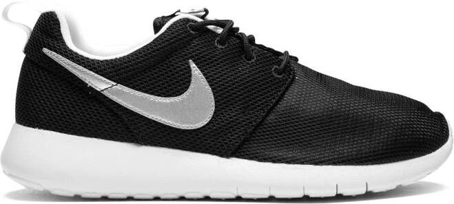 Nike Kids Roshe One low-top sneakers Black