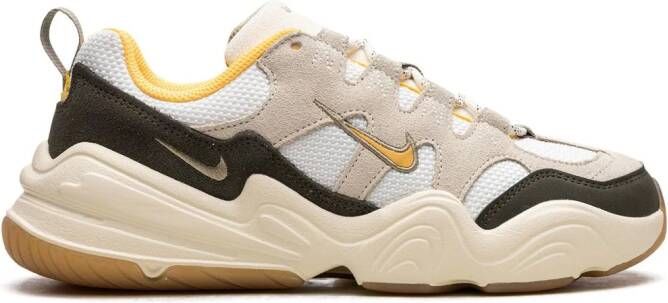 Nike Tech Hera "Coconut Milk" sneakers Neutrals