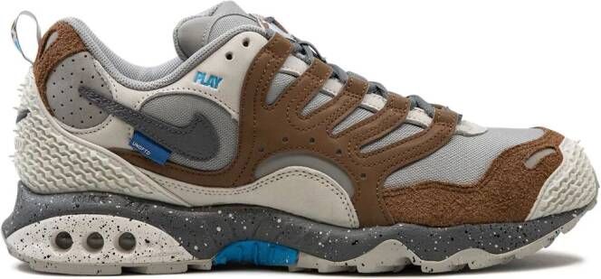 Nike x UNDEFEATED Air Terra Humara "Archaeo Brown" sneakers White - Picture 2
