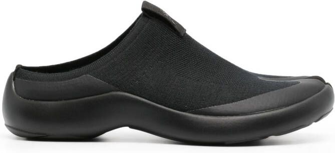 Tabi Footwear tabi-toe mules Black