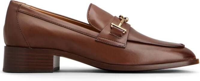 Tod's logo-plaque leather loafers Brown