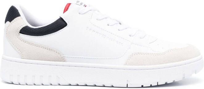 Tommy Hilfiger logo low-top lace-up sneakers White