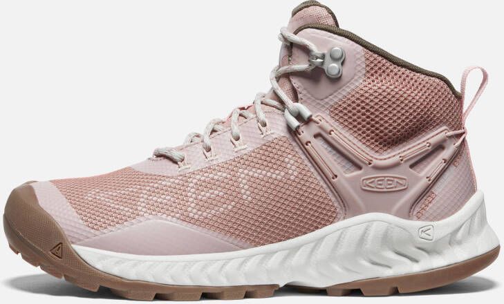 Keen Women's Waterproof Nxis Evo Boot Size 10.5 In Fawn Peach Whip