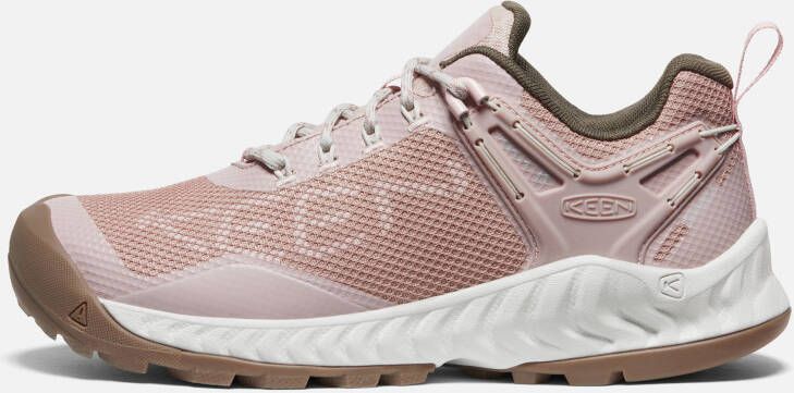 Keen Women's Waterproof Nxis Evo Shoe Size 10.5 In Fawn Peach Whip