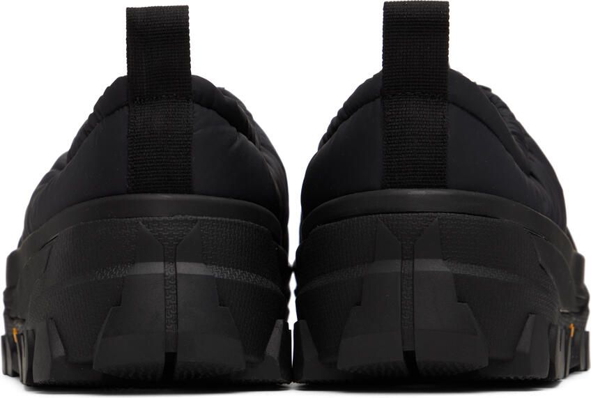 AMOMENTO Black Vibram Padded Slippers