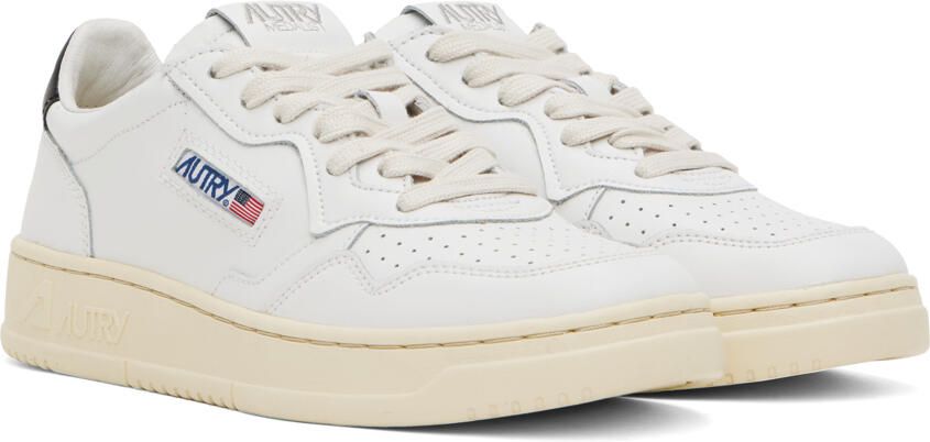 AUTRY White & Black Medalist Low Sneakers - Picture 2