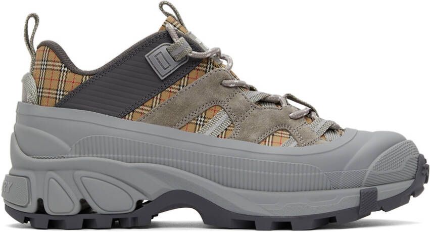 Burberry Arthur Chunky Low-Top Sneakers - Picture 5