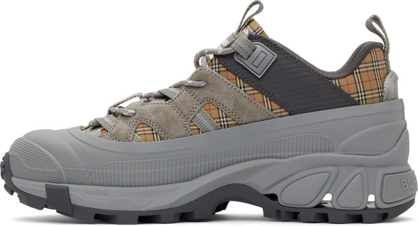 Burberry Arthur Chunky Low-Top Sneakers - Picture 4