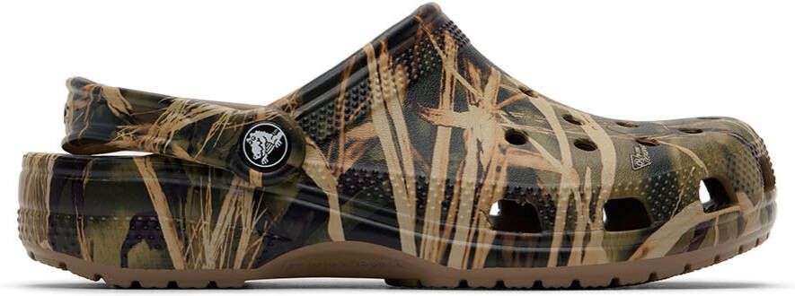 Crocs Kids Khaki Realtree Edition Classic Clogs - Picture 6