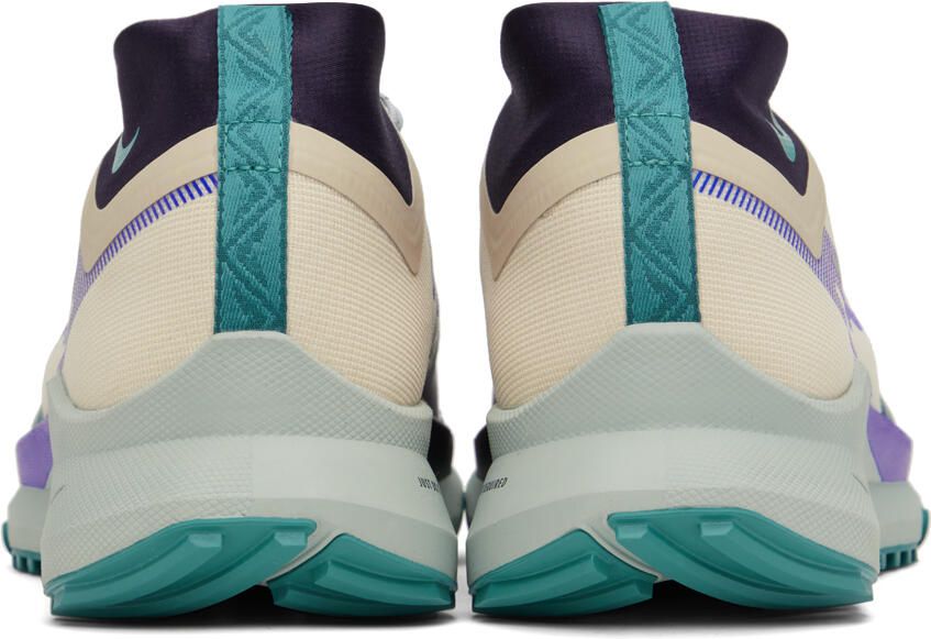 Nike Beige Pegasus Trail 4 GTX Sneakers