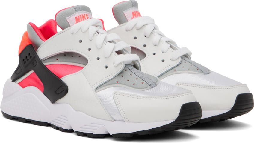 Nike Gray & Red Air Huarache Sneakers - Picture 2
