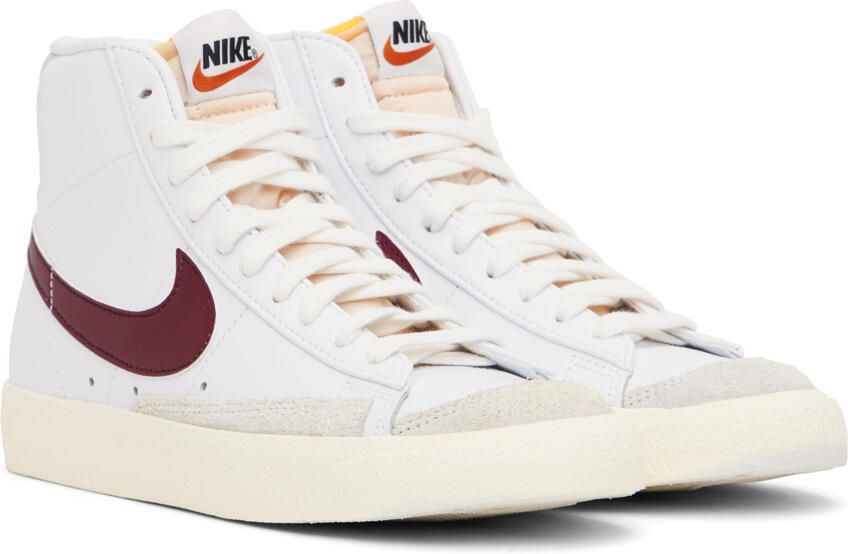 Nike White & Red Blazer Mid '77 Vintage Sneakers - Picture 2