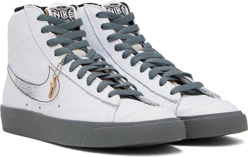 Nike White Blazer Mid '77 Sneakers - Picture 2