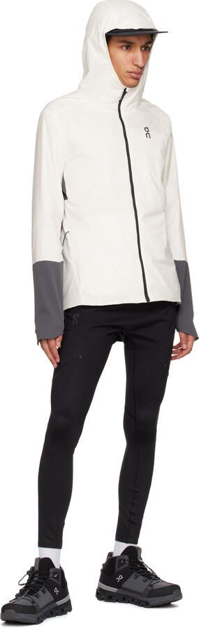 On Black Cloudtrax Sneakers - Picture 4