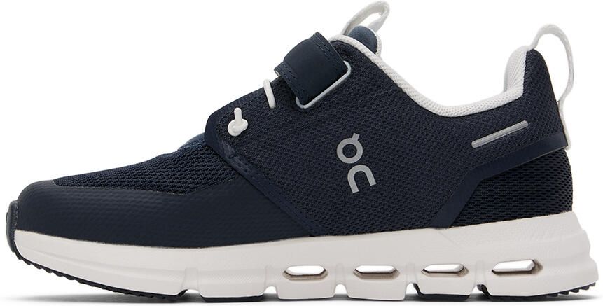 On Kids Navy Cloud Play Little Kids Sneakers - Picture 3